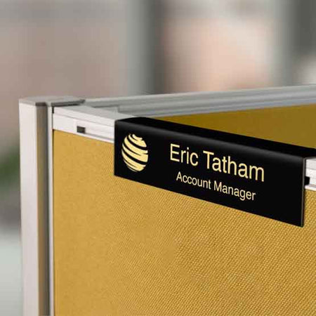 Custom Cubicle Name Plates and Cubicle Tags | PlaqueMaker.com