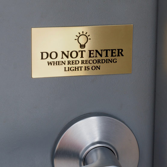 Rectangle Brass Label Laser Fused With Light Bulb Clipart And Do Not Enter When Recording Message Mounted Above Door Handle